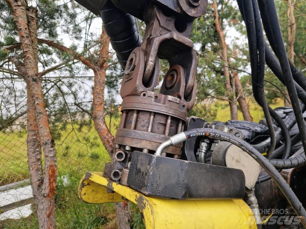 John Deere 1270 D Skördare