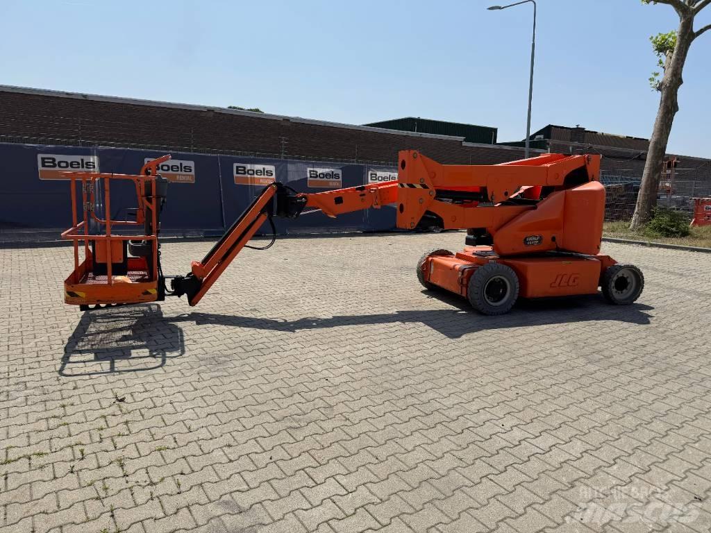 JLG E400AJPN Bomliftar