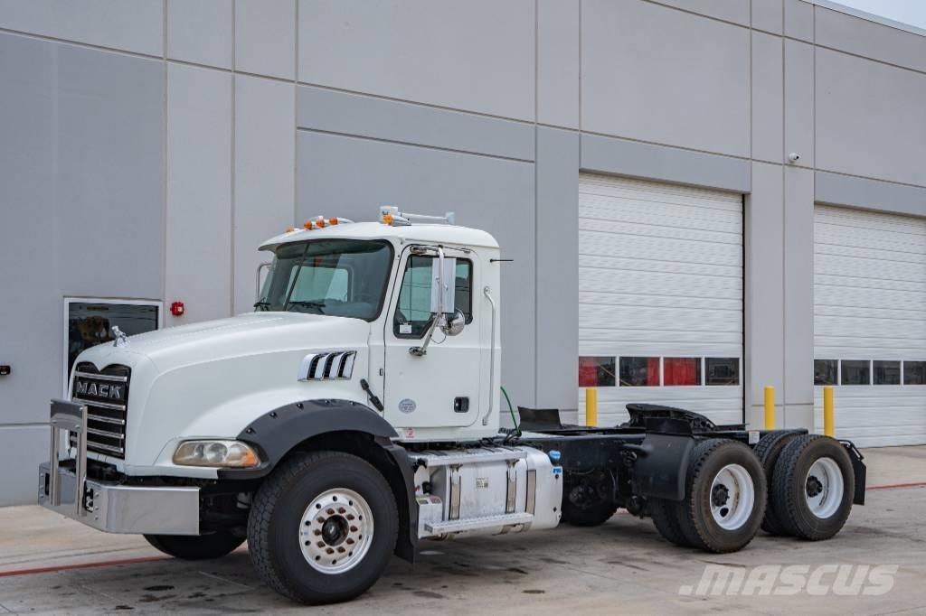 Mack Granite GU 813 Dragbilar