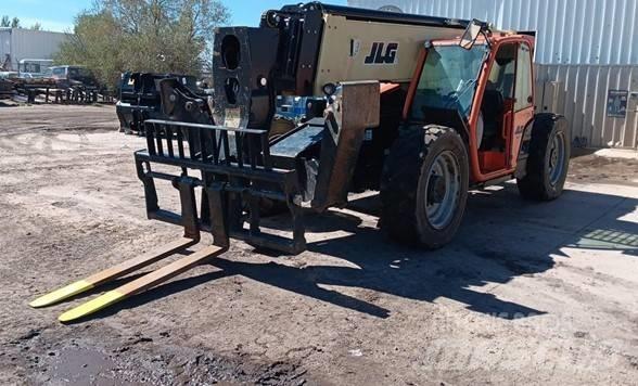 JLG 1055 Teleskoplastare