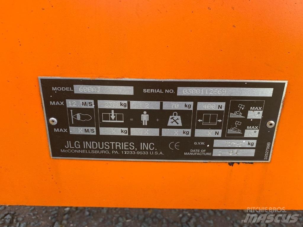 JLG 600 AJ Bomliftar