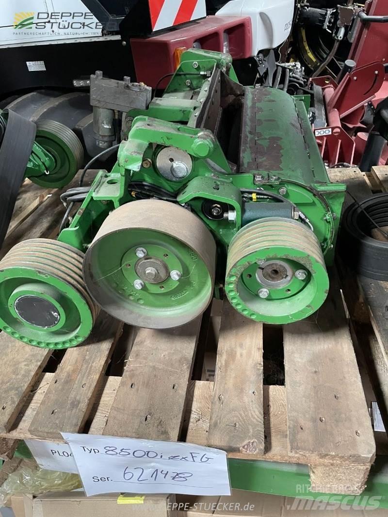 John Deere 8500i Fälthackar