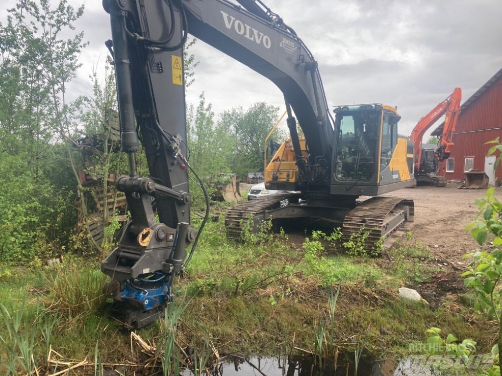 Volvo EC 250 EL Bandgrävare