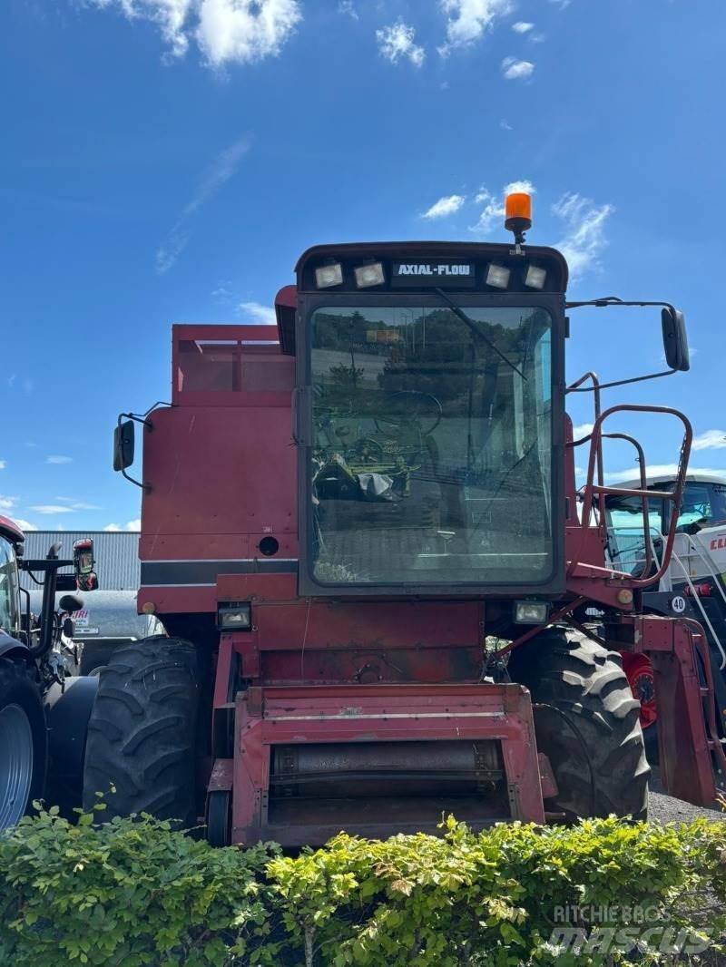 Case IH 1680 Axial Skördetröskor