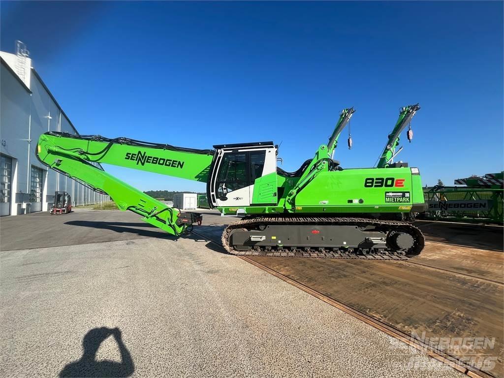 Sennebogen 830 R Rivningsgrävare