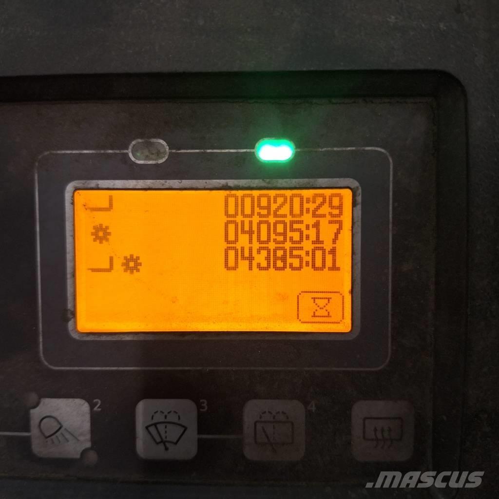 Toyota 8FBMT35 Elmotviktstruckar