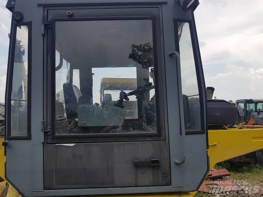 Bomag BW 184 AD Hytter och interiör