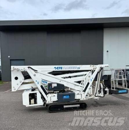 CTE Traccess 230 Teleskop bomliftar