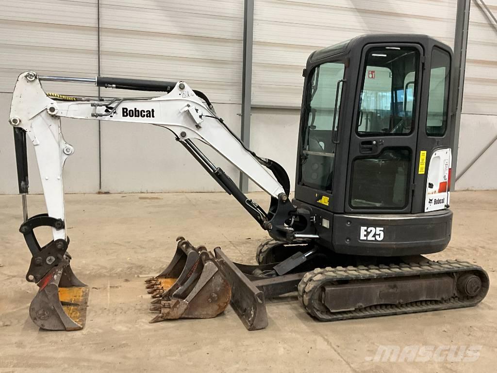 Bobcat E 25 Minigrävare < 7t
