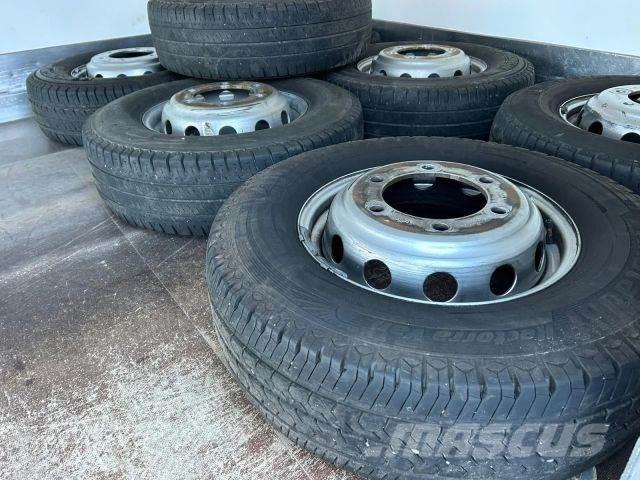 Iveco Daily Lätta skåpbilar