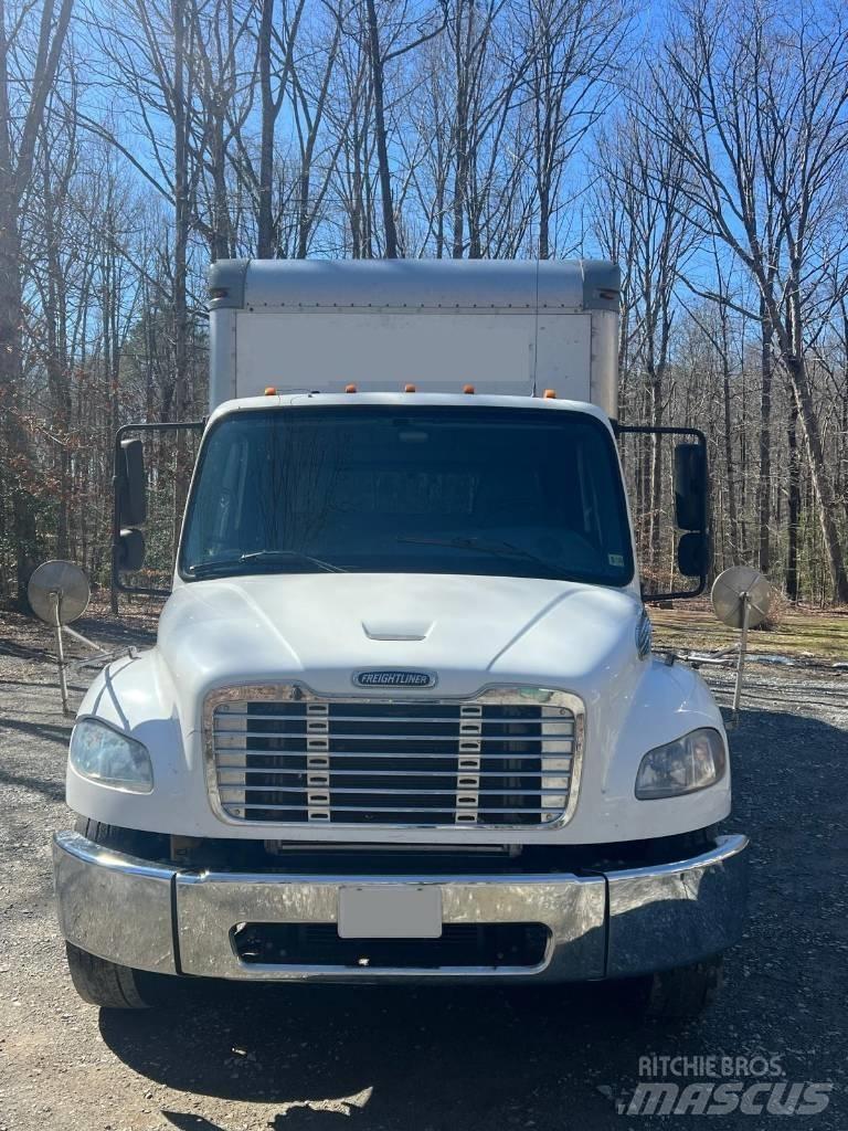 Freightliner M2106 Övriga bilar