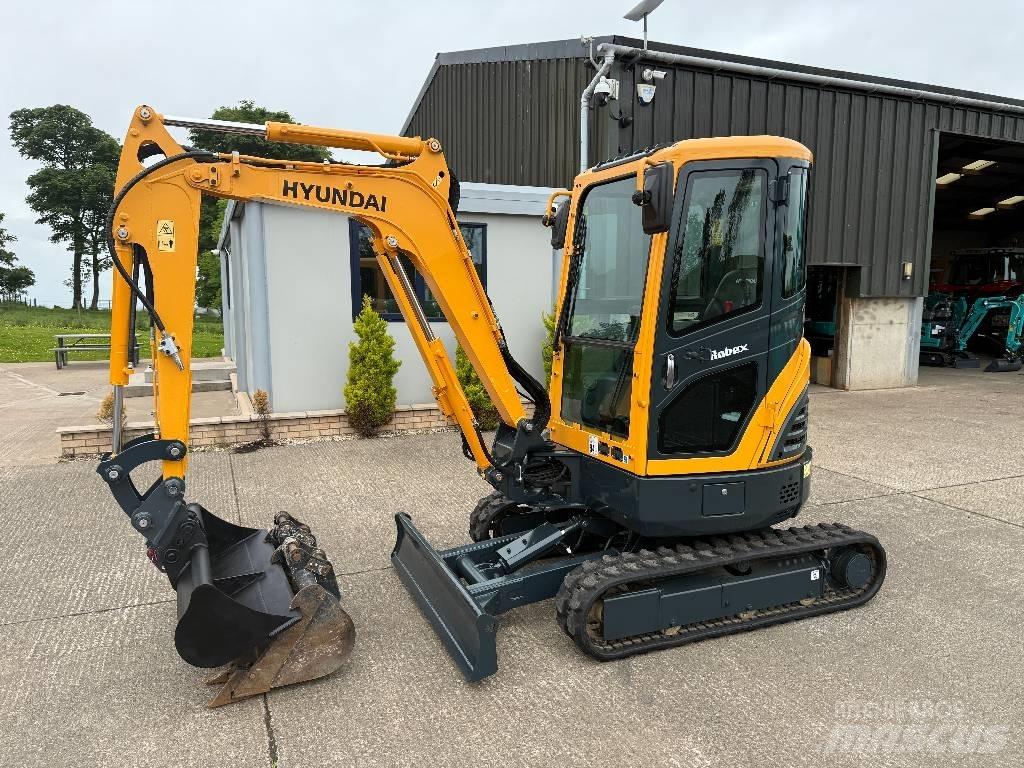 Hyundai R25Z-9 AK Minigrävare < 7t