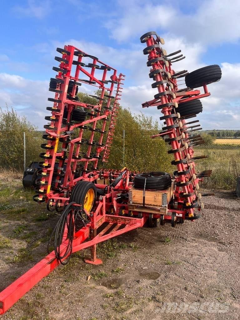 Väderstad NZG 800 Harvar