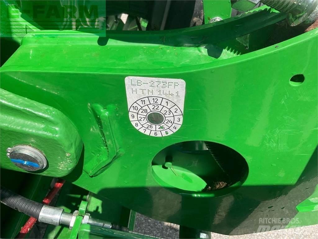 John Deere V451R Fyrkantspressar