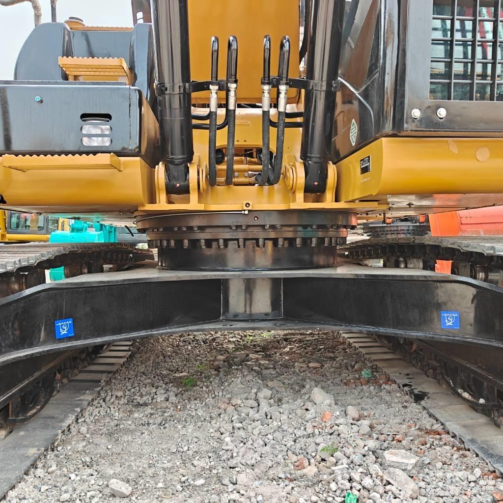 CAT 323D Bandgrävare