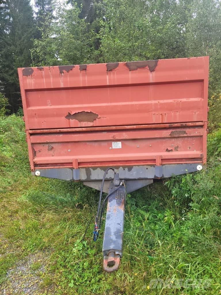 Tuhti M110 Tippvagnar