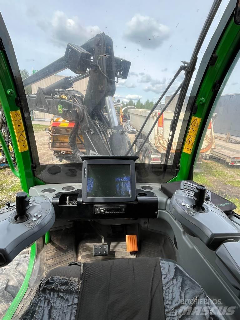 John Deere 1070E Skördare