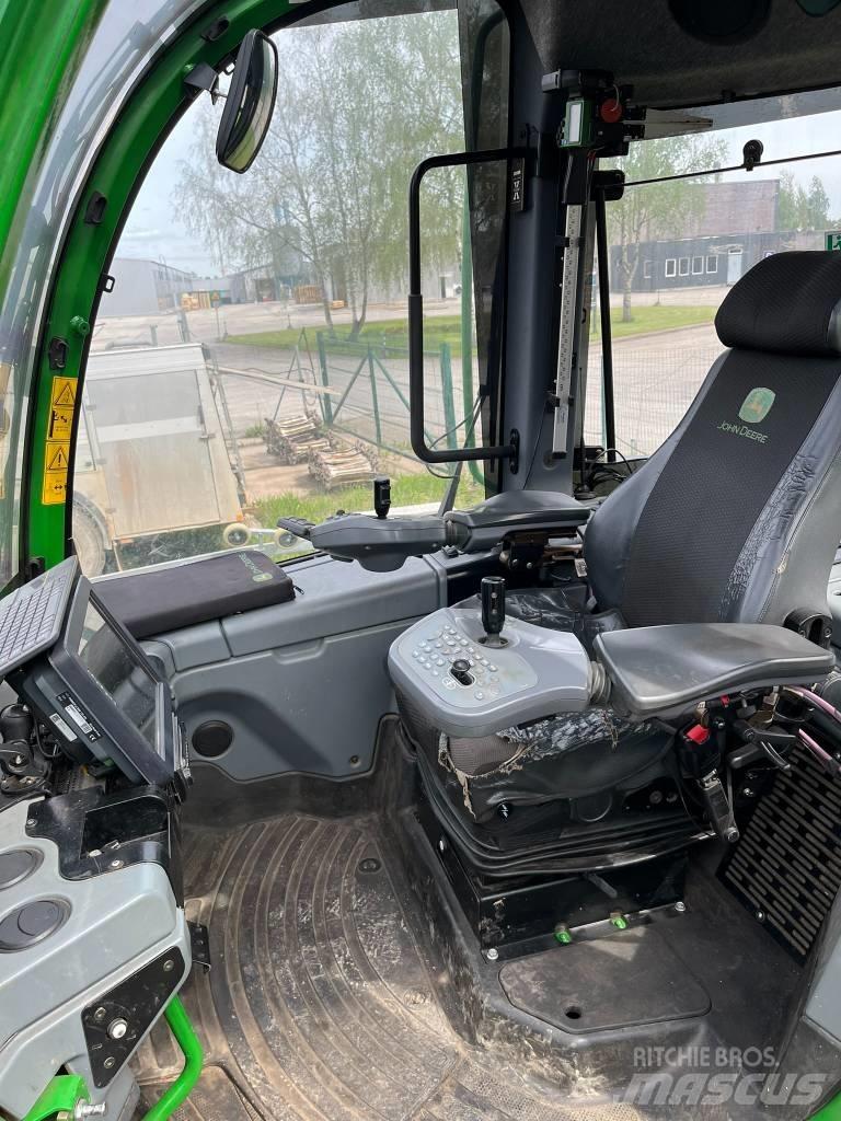 John Deere 1070E Skördare