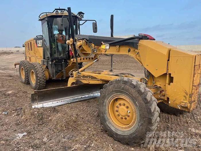 CAT 140M2 Väghyvlar