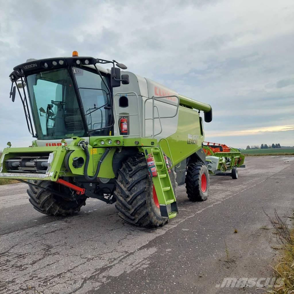 CLAAS Lexion 670 Skördetröskor