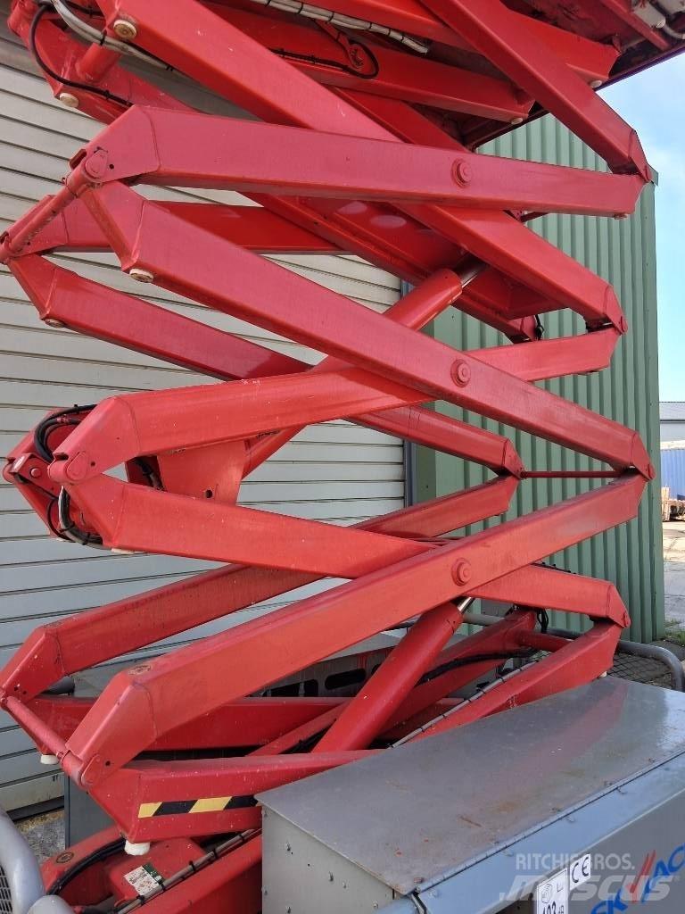 SkyJack SJ 6832 RT Saxliftar