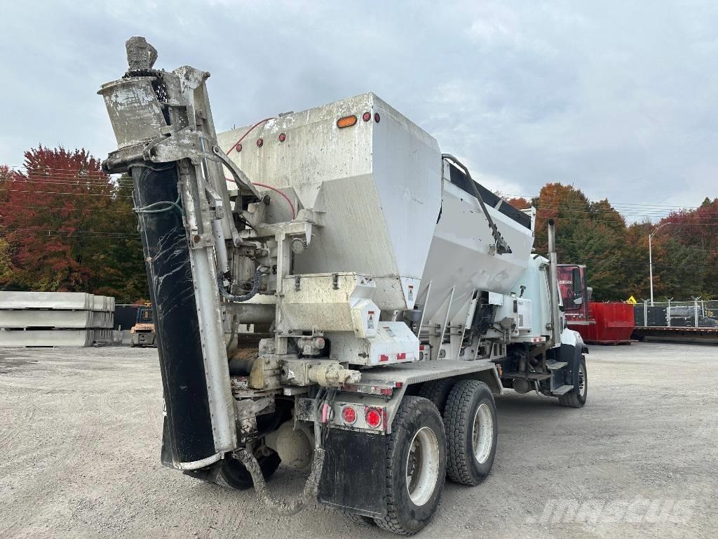 Freightliner 108 SD Övriga bilar