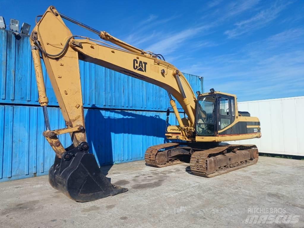 CAT 325 Bandgrävare