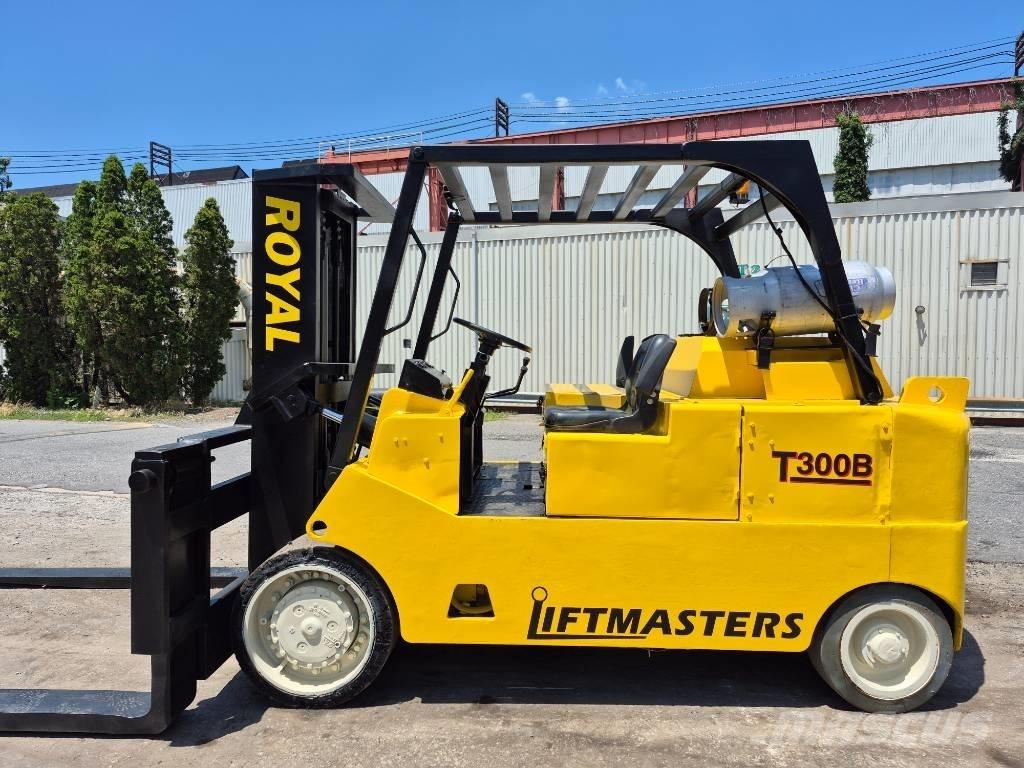 Royal T300B Terrängtruck