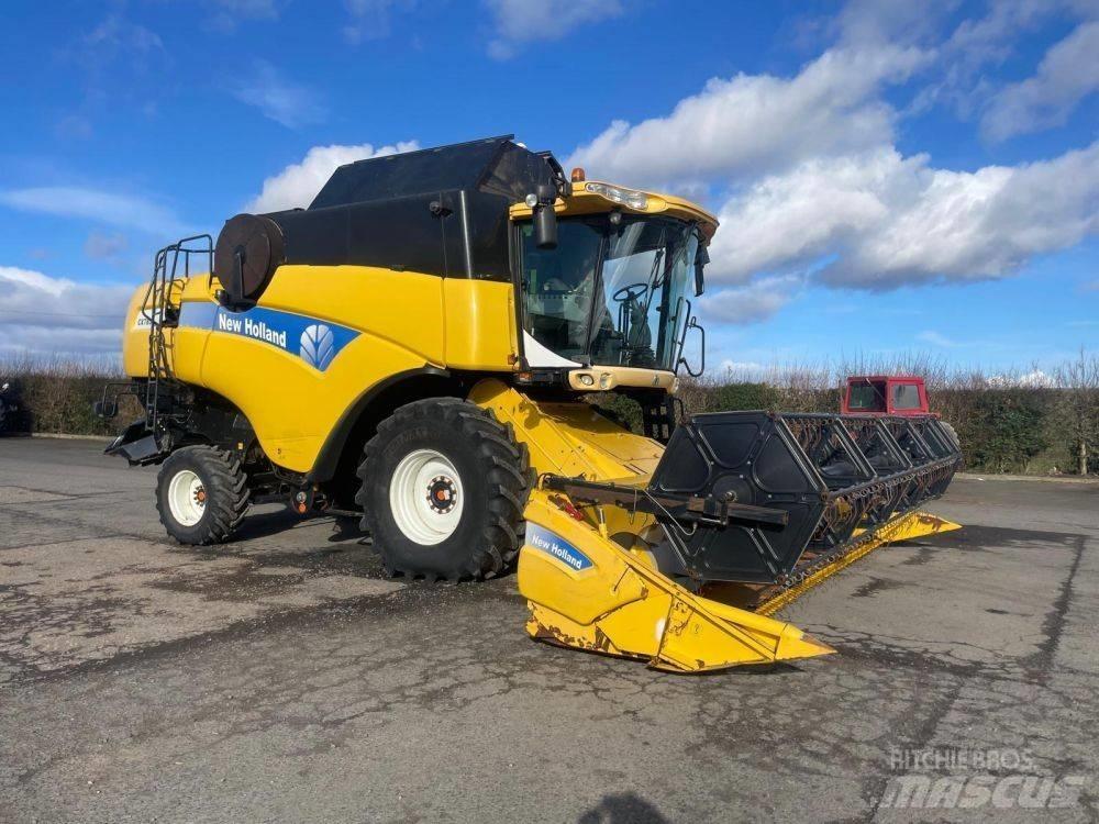 New Holland CX 780 Skördetröskor