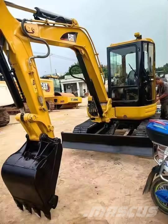 CAT 304 CR Minigrävare < 7t