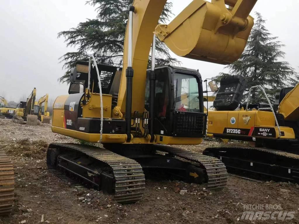 CAT 320 D Bandgrävare