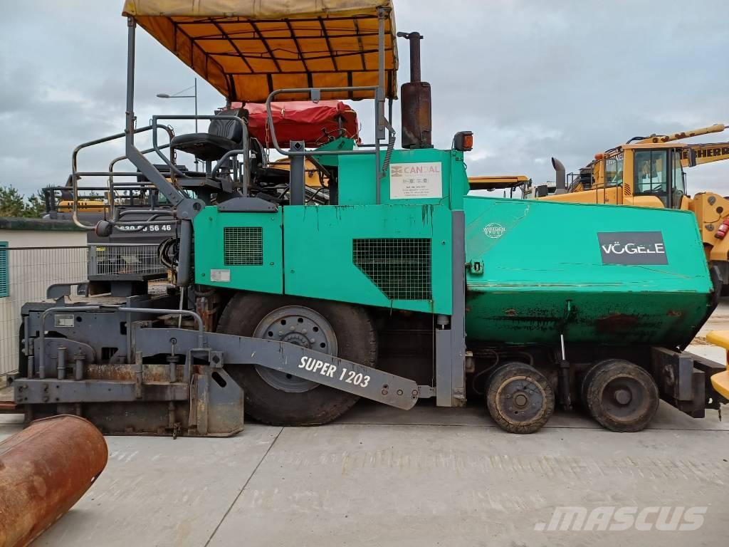 Vögele super 1302 Asfaltsläggningsmaskiner