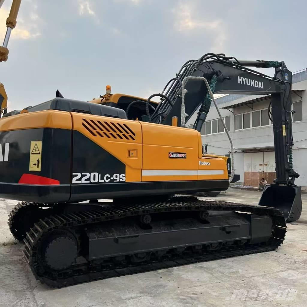 Hyundai R220LC-9S Midigrävmaskiner 7t - 12t