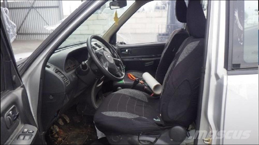 Nissan Terrano II Personbilar