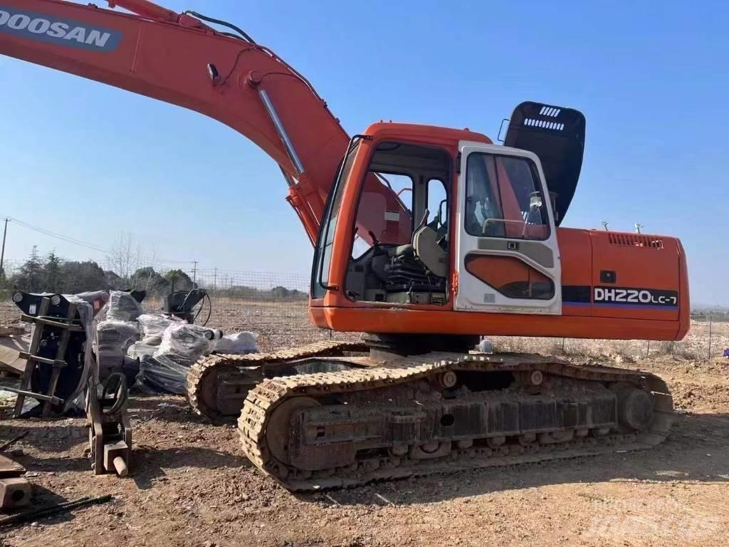 Doosan DH 220 Bandgrävare