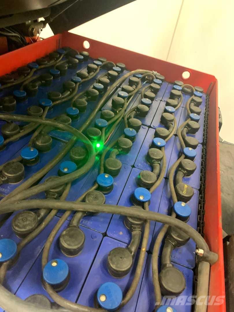 Linde E25 Elmotviktstruckar