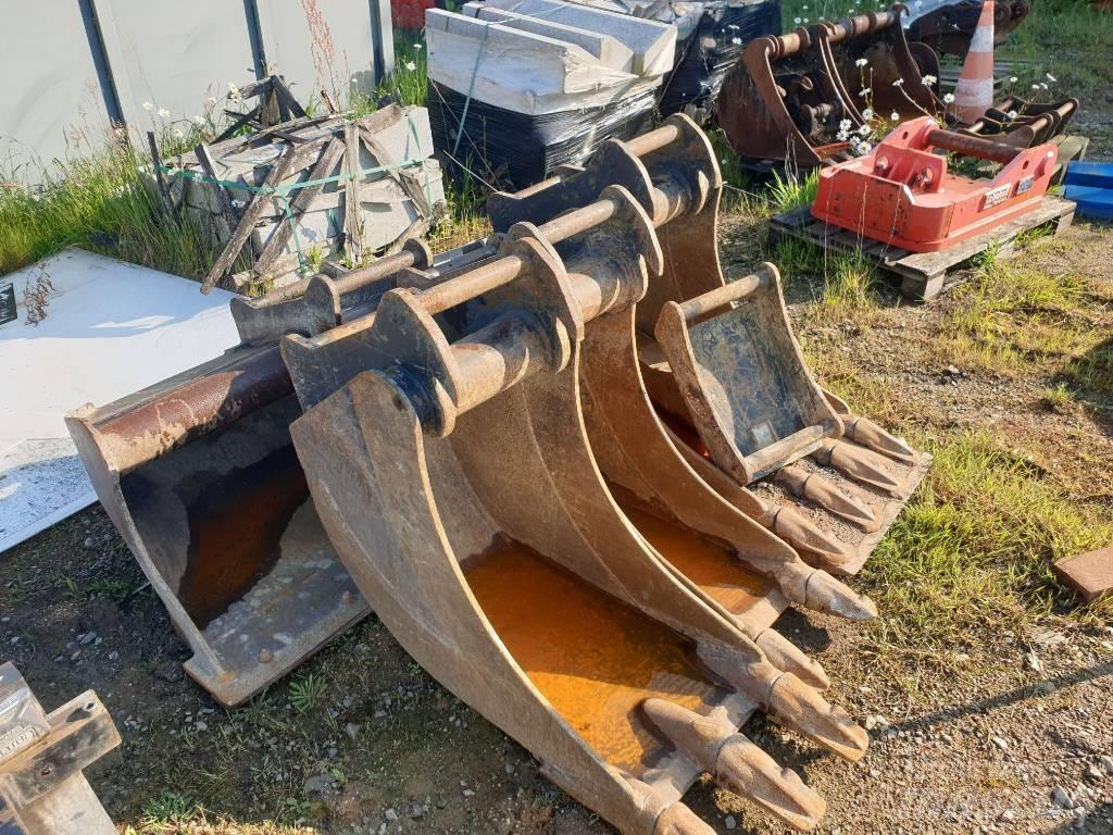 Komatsu PW118MR-11 Hjulgrävare