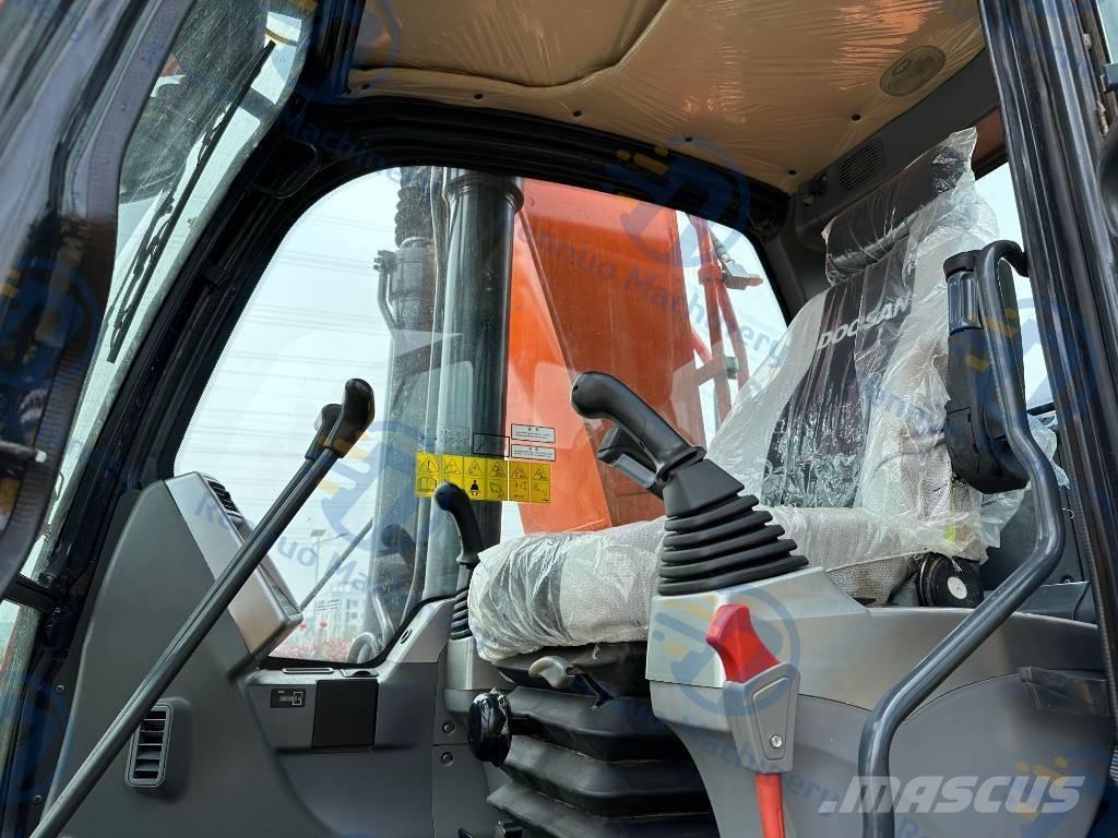 Doosan DX 300LC-9C Bandgrävare