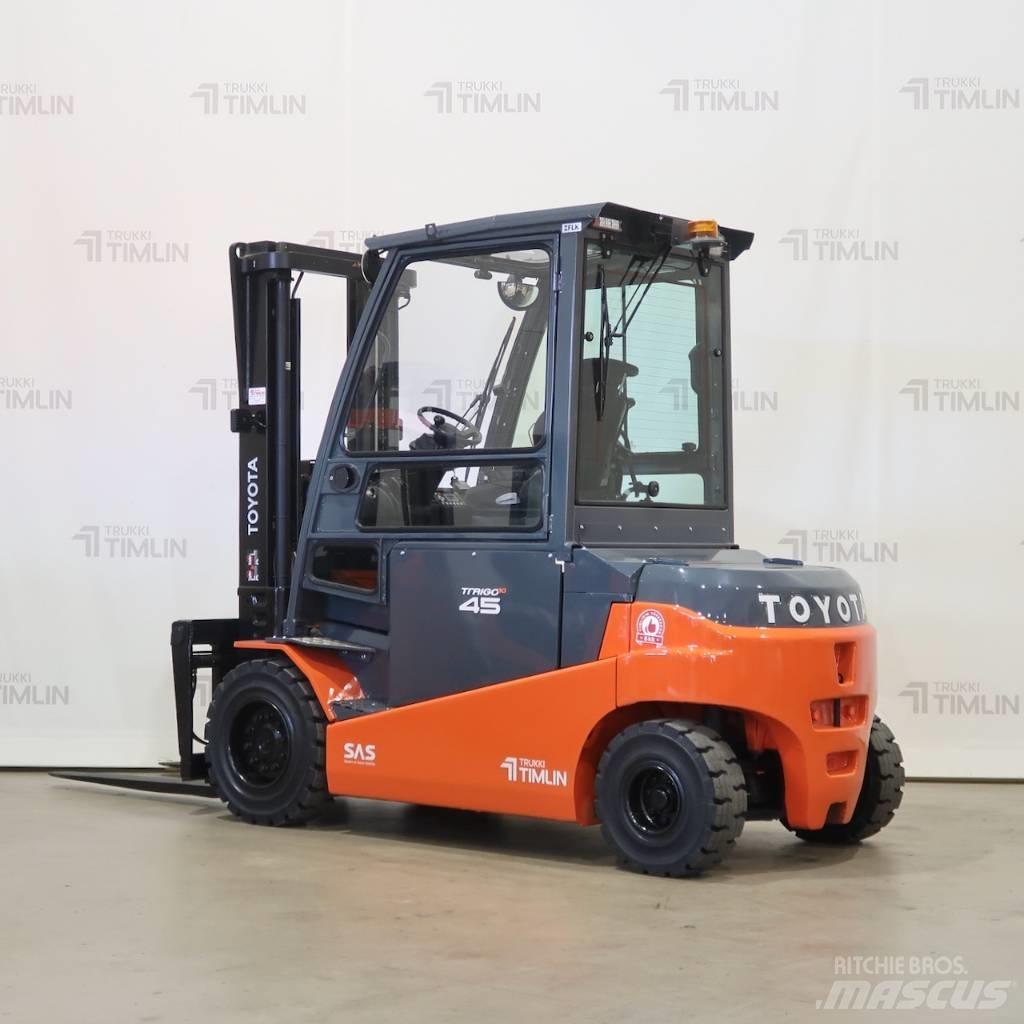 Toyota 8FBMT45 Elmotviktstruckar