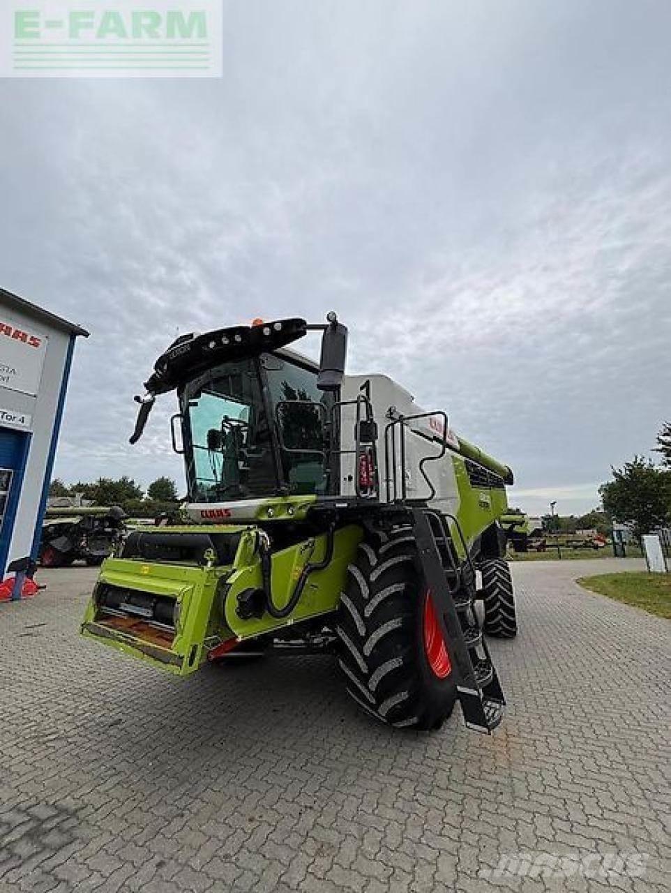 CLAAS lexion 6800 Skördetröskor