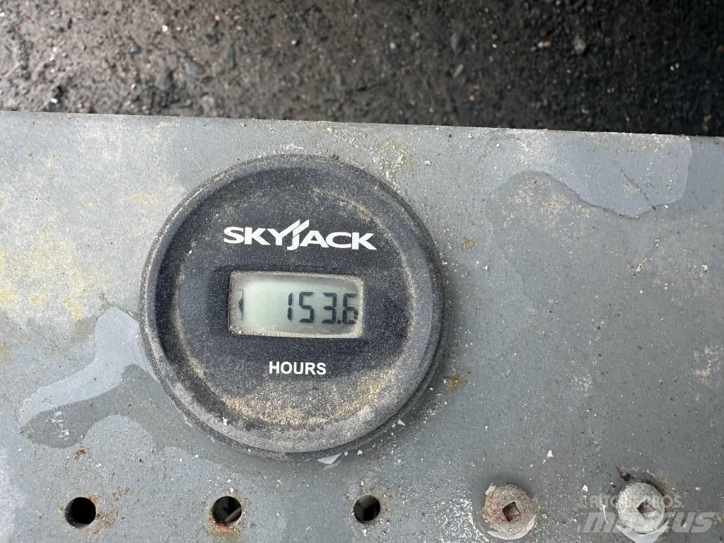SkyJack SJ 3219 Saxliftar