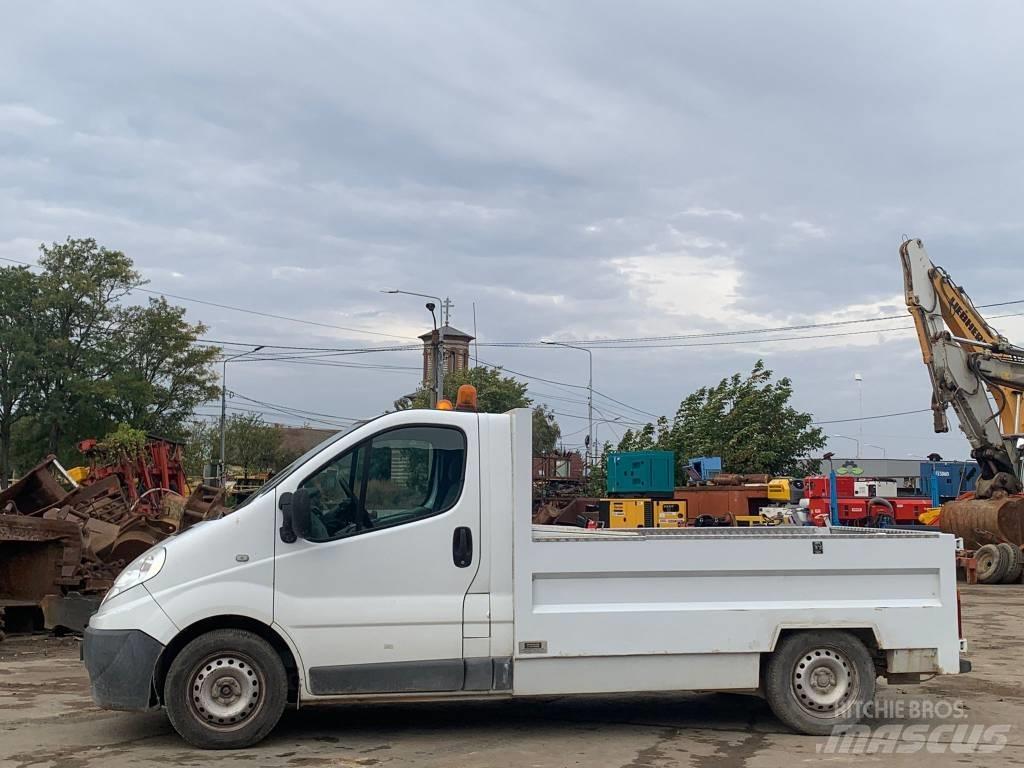 Renault Trafic Lätta skåpbilar