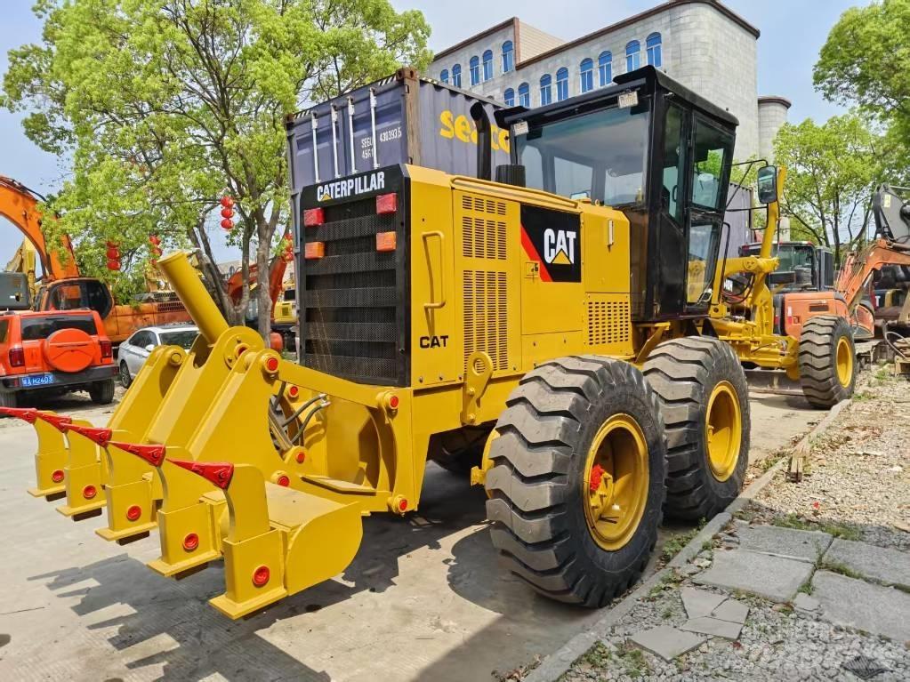 CAT 120 H Väghyvlar