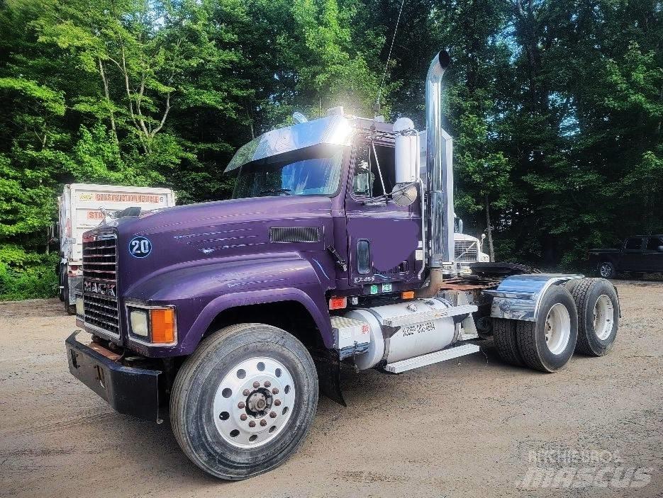 Mack CH 613 Dragbilar
