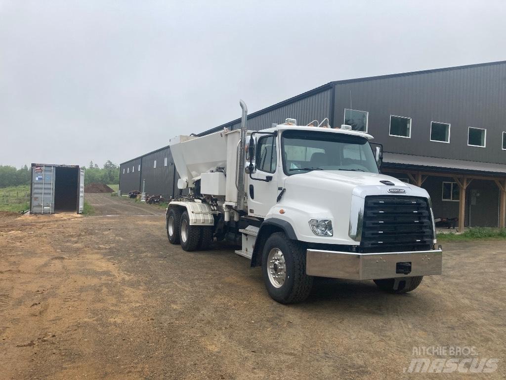 Freightliner SD 114 Cementbil