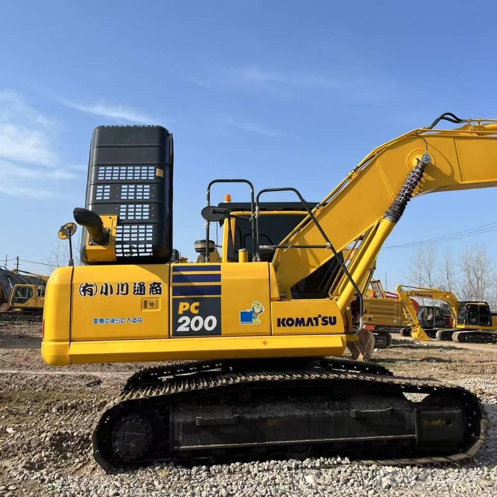 Komatsu PC200 Bandgrävare