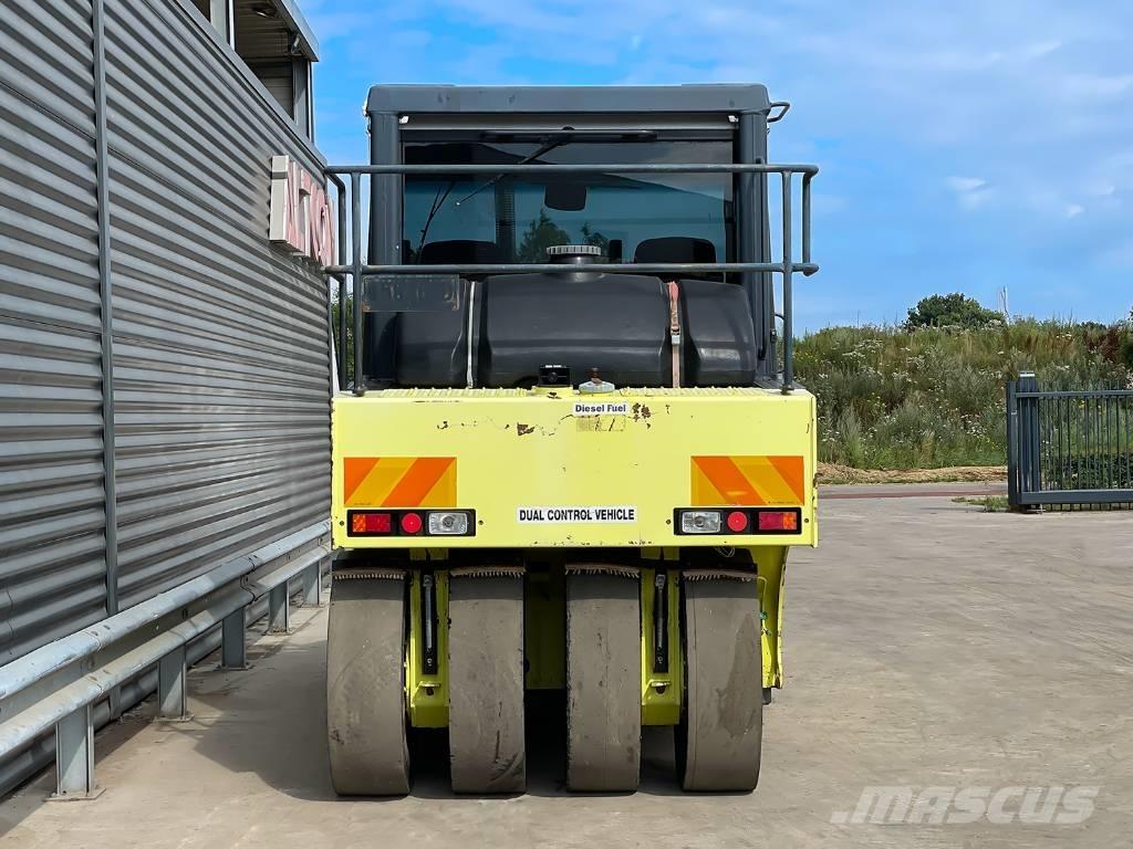 Ammann AP 240 Pneumatiska Hjulvältar