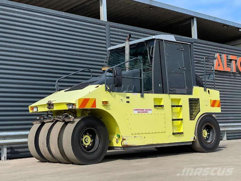 Ammann AP 240 Pneumatiska Hjulvältar
