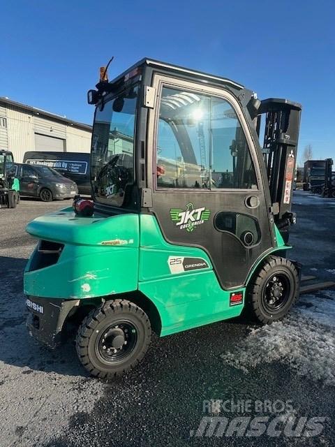 Mitsubishi FD25N3 Dieselmotviktstruckar