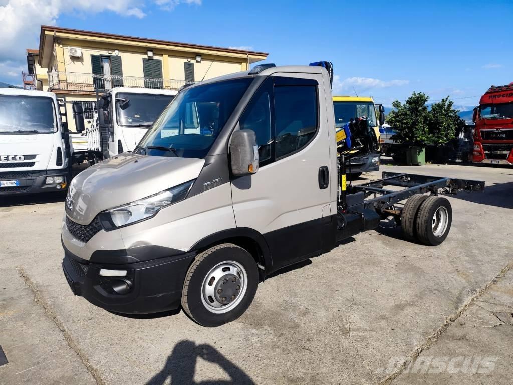 Iveco Daily 35-130 Kranbilar